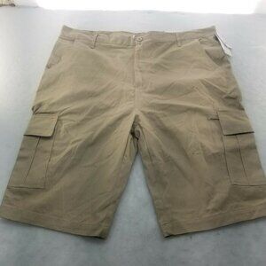 Blue Rock Men's Cargo Shorts color Khaki  Size 42 NEW WITH TAGS